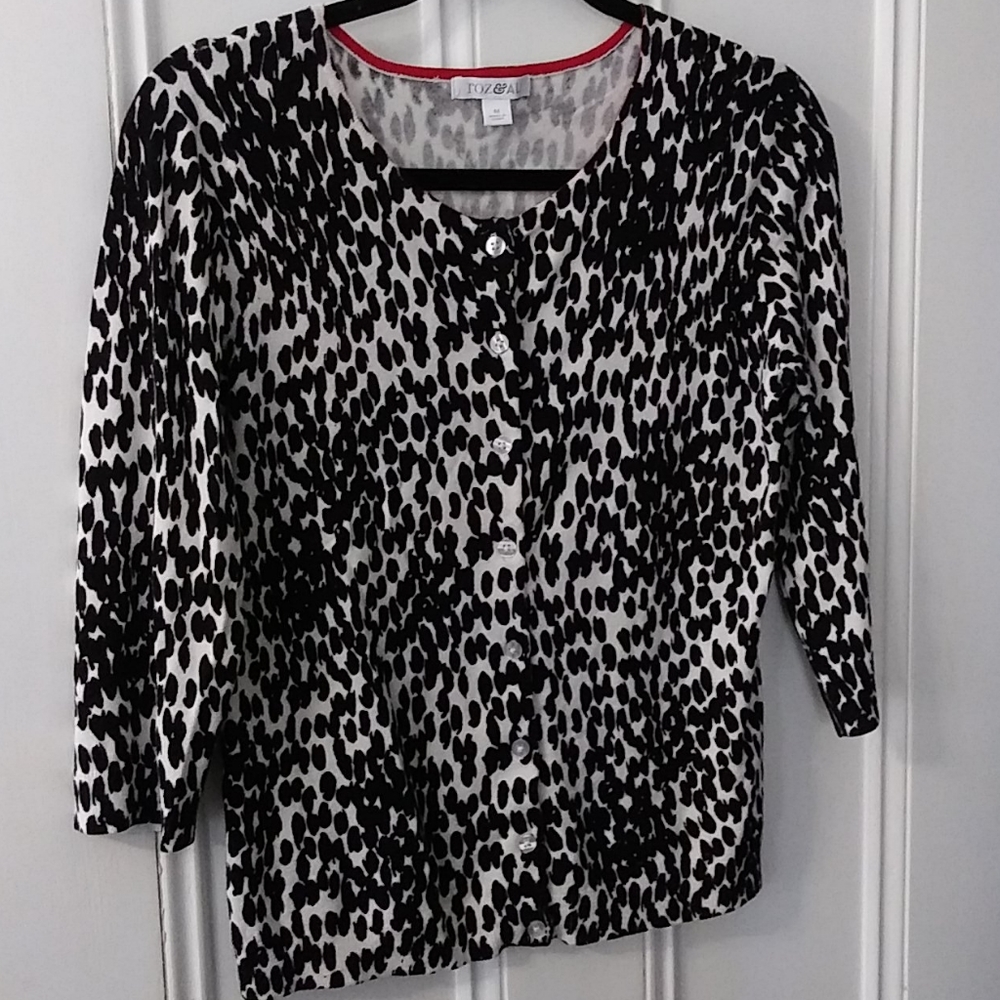Black and white cardigan medium